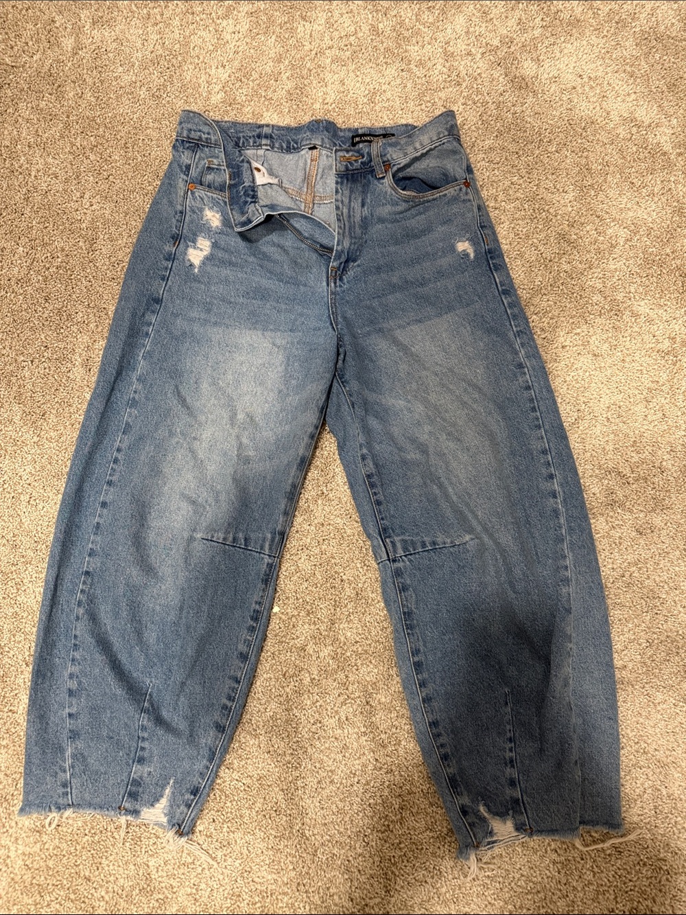 Blank NYC barrel jeans size 28